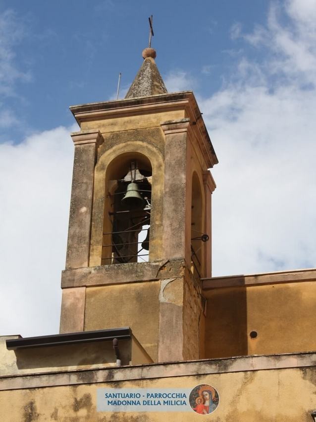 Foto della ripresa dei lavori del campanile