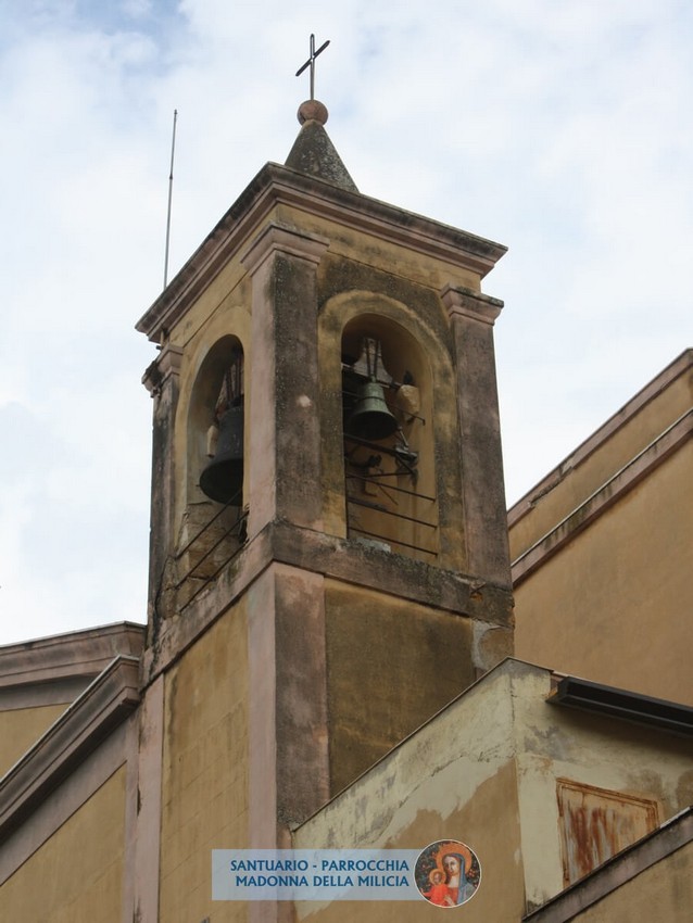Foto della ripresa dei lavori del campanile
