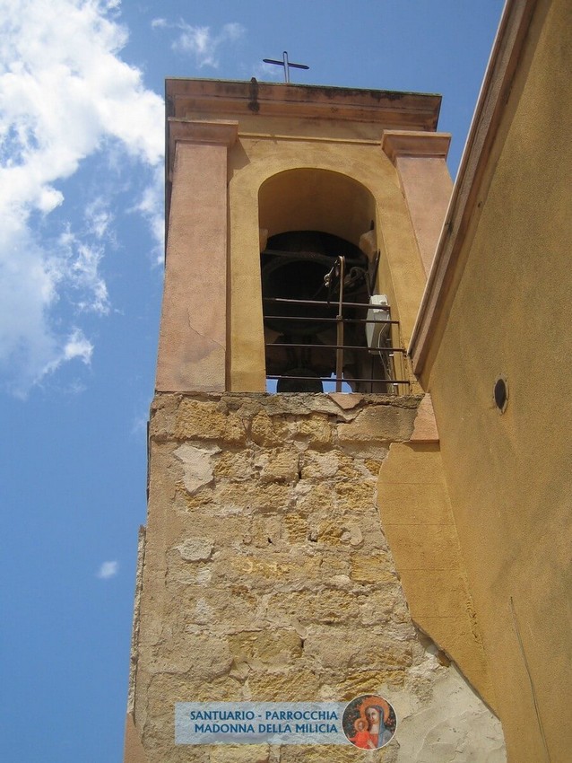 Foto della ripresa dei lavori del campanile