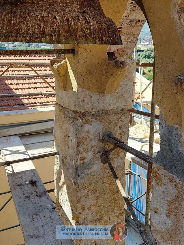 Foto della ripresa dei lavori del campanile