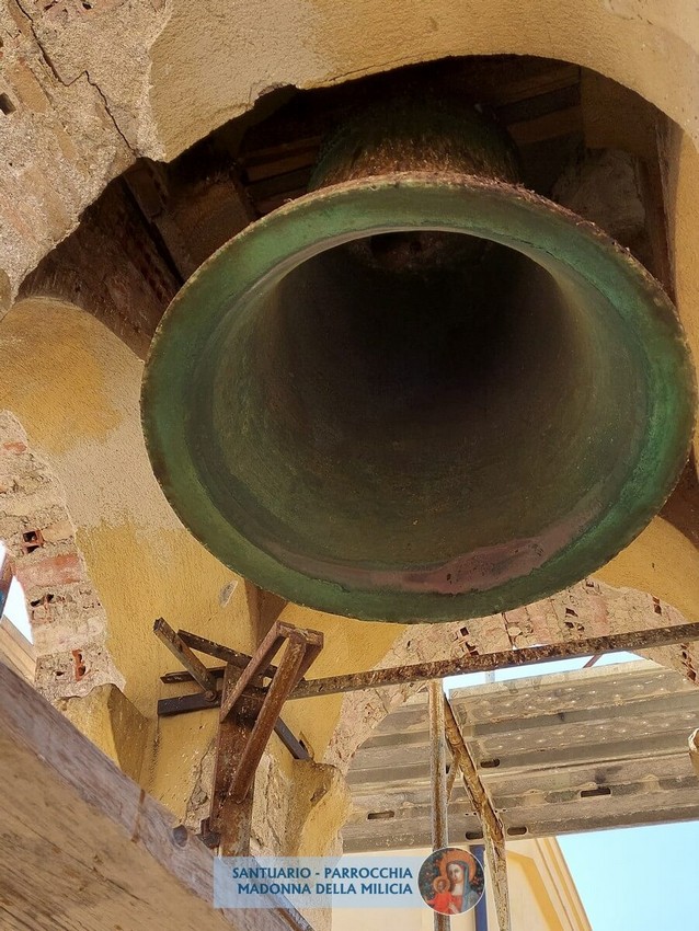 Foto della ripresa dei lavori del campanile