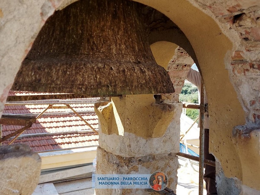 Foto della ripresa dei lavori del campanile